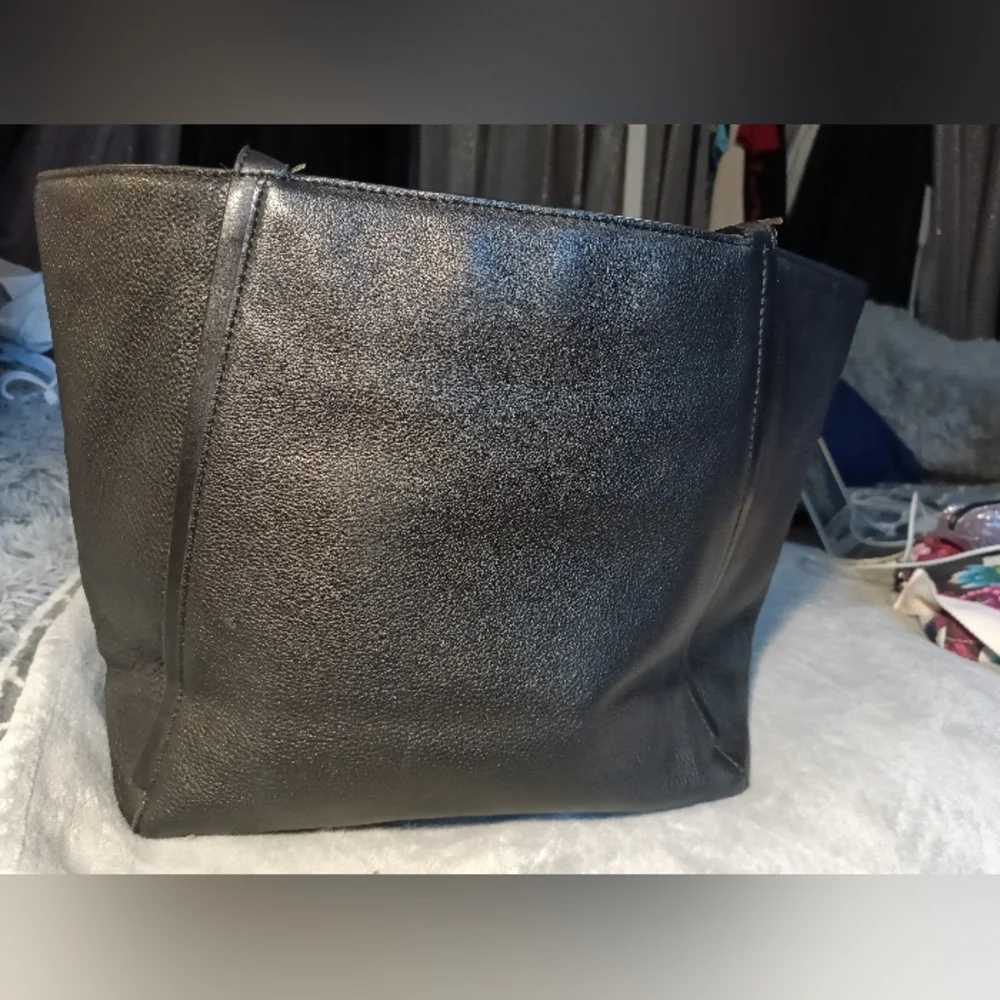 Michael kors purse - Picture 5 of 11